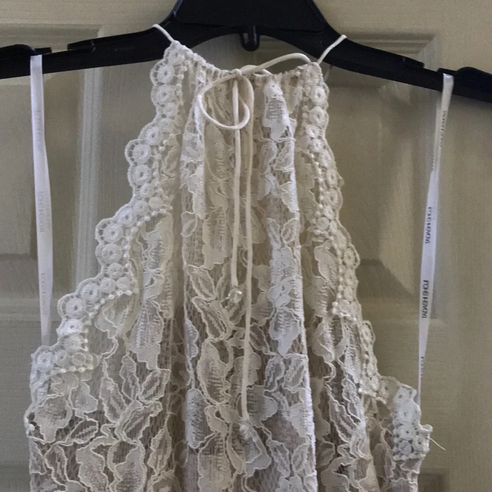 Mina BHLDN Wedding Gown. Size 2 - Picture 5 of 9